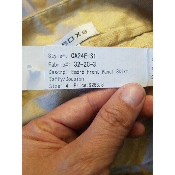 Silk Box Womens Skirt Size 4 Embroidered 100% Silk Midi Button Floral Zipper - Picture 12 of 16